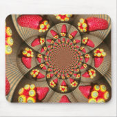 赤カラフルい喜び:イチゴ万華鏡のように千変万化するパターンアート マウスパッド (正面)