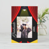赤カーテンブラック&イエローフォト卒業グラード 招待状 (スタンド正面)
