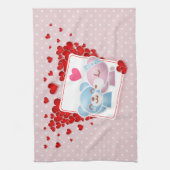 赤キスをする恋のハートたちのまわりに キッチンタオル (縦)