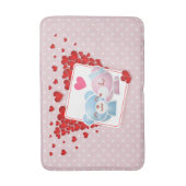 赤キスをする恋のハートたちのまわりに バスマット (正面縦)