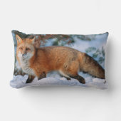 赤キツネ | Snow in Winter, Montana ランバークッション (正面)