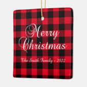 赤クラシックバッファロープレイドクリスマスファミリー写真 セラミックオーナメント (左)