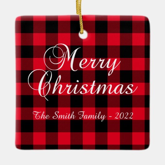 赤クラシックバッファロープレイドクリスマスファミリー写真 セラミックオーナメント (正面)