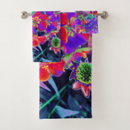 赤サイケデリックカラフルと紫の花 バスタオルセット