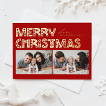 赤スカンジナビア2枚の写真クリスマス 箔シーズンポストカード<br><div class="desc">スカンジナビア応援を搭載したカスタマイズ可能な2枚の写真のクリスマスポストカードで休日のタイポグラフィを送信す魅力的る。この金ゴールドフォイルのクリスマスポストカードは美モダン美とフェスティバル精神を融合し、あなたの写真の2つをショーケースでお気に入りのきる。このモダンタイポグラフィは、スカンジナビアスタイルの本質を捉えたミニマルデザインによって補完され、あらゆる休日テーマに最適である。自分のメッセージでカードをパーソナライズし、家族の休日の瞬間を反映した写真を選択し、愛する人々が大切にする記念品を作成する。カード高品質ストックに印刷され、このカードは耐久性と楽しさの両方であり、友人や家族との暖かい願いや思い出を共有する素晴らしい方法を作る。スタイル祝のシーズンとあなたの休日の挨拶を本当に特別な特別な私たちのカスタマイズ可能な2写真のクリスマスカード！</div>
