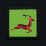 赤タータンチェックトナカイScotish Christmas ギフトボックス<br><div class="desc">クリスマスの緑の背景に赤い色のインスパイアヴィンテージ伝統的ストライのタータンチェックトナカイの可愛いイメージ。クリスマス伝統的の季節のお尻。</div>