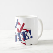 赤チェック青VOTEとアメリカ国旗の星 コーヒーマグカップ (正面右)