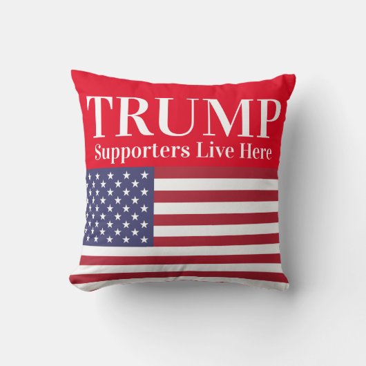 赤トランプ支持者はここにアメリカ国旗を住んでいる クッション (正面)