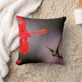 赤ハイビスカスハミングバードダークバックグラウンド クッション (ブランケット)