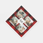 赤バッファロープレイド&コラージュの写真とイニシャル スタンダードランチョンナプキン (角)