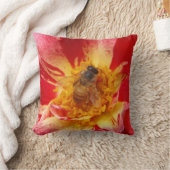 赤バラとビー装飾用クッション クッション (ブランケット)