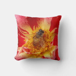 赤バラとビー装飾用クッション クッション
