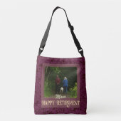 赤パーソナライズされたお母さん向け退職祝い クロスボディバッグ (裏面)