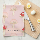 赤パーソナライズされたお洒落ピンクマッシュルームパターン キッチンタオル (四つ折り)
