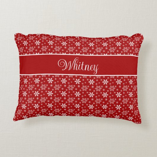 赤パーソナライズされたの白い雪 アクセントクッション (裏面)
