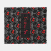 赤パーソナライズされたゴシックハート フリースブランケット (正面(横))