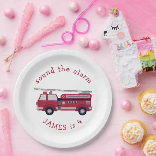 赤パーソナライズされた消防車パーティー ペーパープレート (パーティー)