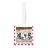 赤パーソナライズされた白の格子模様のクリスマスフォト キューブオーナメント (正面)