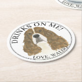 赤パーソナライズされた白イングリッシュスリンガースパニエル犬 ラウンドペーパーコースター (アングル)