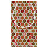 赤パーソナライズされた緑色ハニカムスノーフレークパターン スモールペーパーバッグ (裏面)