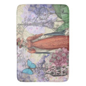 赤ビクトリアンファッションのカラフル女性 バスマット (正面縦)