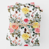 赤ピンクと黄色の水色のバラ ラッピングペーパーシート (インサイチュ)