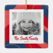 赤ピンクのダークブルーのレトロクリスマスフォト セラミックオーナメント (裏面)