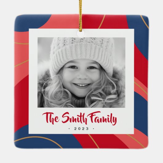 赤ピンクのダークブルーのレトロクリスマスフォト セラミックオーナメント (裏面)