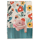 赤フレンドリーちゃん |かわいい赤ちゃん動物 ミディアムペーパーバッグ (裏面)