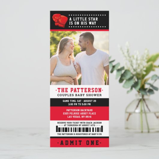 赤ボクシングチケットカップル赤ちゃんシャワー写真 招待状 (スタンド正面)