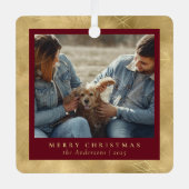 赤ミニマルエレガントと金ゴールドのクリスマスカップルの写真 メタルオーナメント (正面)