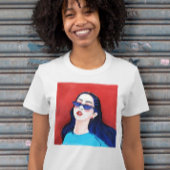赤モダンと青のグラフィックの女の子 Tシャツ