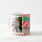 赤モダンカラフル緑ピンク幾何学写真 コーヒーマグカップ (正面左)