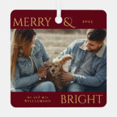 赤モダンスタイリッシュメリーのクリスマス家族の写真 メタルオーナメント (裏面)