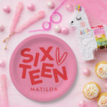 赤モダンミニマルピンクタイポグラフィ16歳 ペーパープレート<br><div class="desc">ミニマルはっきりしたモダンタイポグラフィ16thバースデーレッドとピンクのパーティーデコール好意紙プレートデザイン。</div>