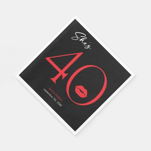 赤モダンミニマル唇She's 4誕生日 スタンダードランチョンナプキン (角)