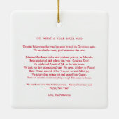 赤モダン年レビュー写真クリスマス セラミックオーナメント (裏面)