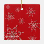 赤モダン白フレーム家族の写真クリスマス セラミックオーナメント (裏面)