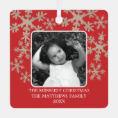 赤モダン雪素朴片2写真かわいい休日 メタルオーナメント (正面)