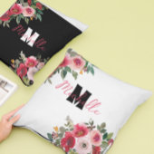 赤モノグラムのスタイリッシュとピンクの花 クッション