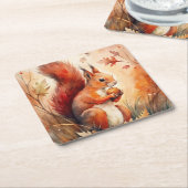 赤リス食べの木の実 スクエアペーパーコースター (アングル)