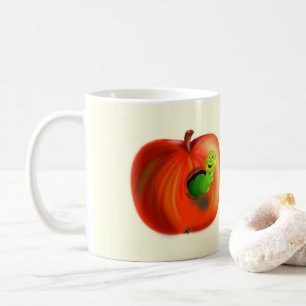 赤リンゴの幸せな虫 コーヒーマグカップ