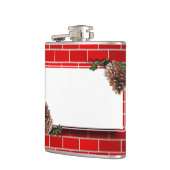 赤レンガの背景を持つクリスマスラベル フラスク (左)