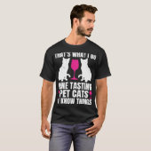 赤ワインを飲むのがわかる猫のワインテイスティング Tシャツ (正面フル)