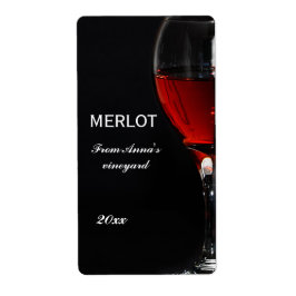 赤ワイングラスとボトル ラベル