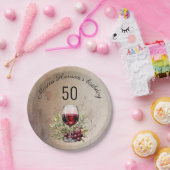 赤ワイングラスのオリーブウォーター色50誕生日 ペーパープレート (パーティー)