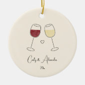 赤ワイン結婚した記念婚約したカップル セラミックオーナメント (正面)