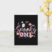 赤不気味ちゃんの女の子または男の子のためのハロウィーン誕生日 カード (黄色い花)