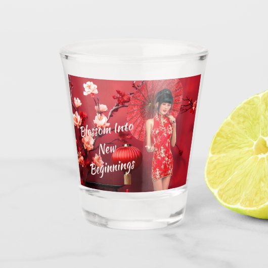 赤中国のい傘を差した年明け娘 ショットグラス (正面)