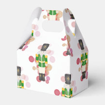 赤伝統的と緑のクリスマスのくるみ割り